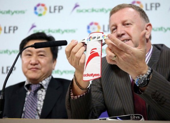 La fascia elastica Sockatyes per i calzettoni