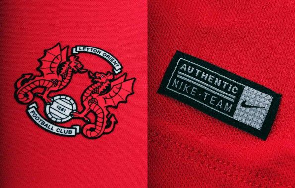 Stemma Leyton Orient maglia home 2014-15