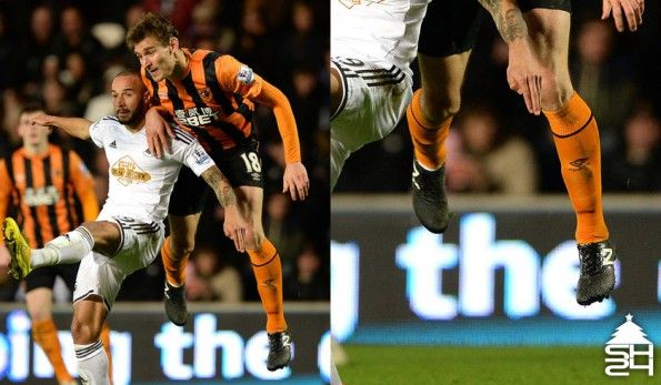 Nikica Jelavic (Hull City) New Balance