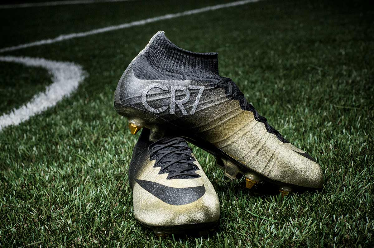 Voluntary past A central tool that plays an important role Le scarpe Superfly CR7 Rare Gold per Cristiano Ronaldo
