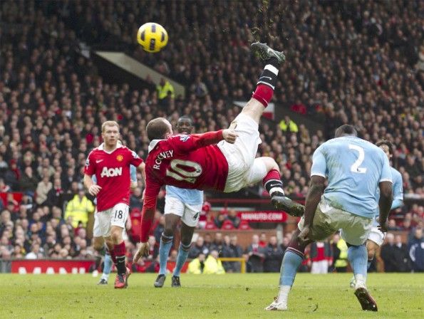 Rovesciata gol Rooney contro Manchester City