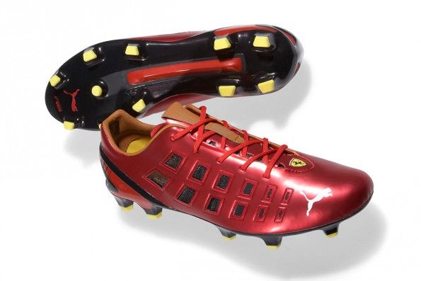 Scarpini evoSpeed Puma 10 anni Ferrari
