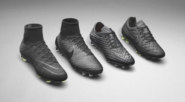 Scarpe Nike Academy Black Pack