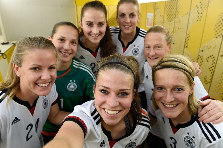 Presentazione maglia Germania femminile 2015-16