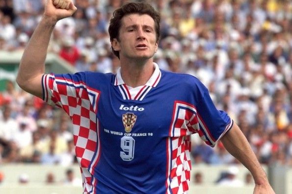 Suker con la seconda maglia della Croazia nel 1998