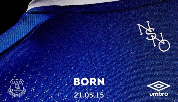 Particolare colletto Everton 2015-16