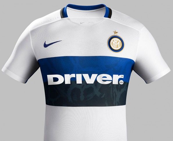 Seconda maglia Inter 2015-2016 Nike