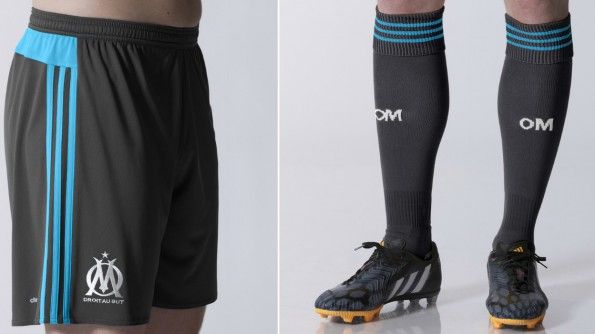Pantaloncini e calzettoni da trasferta OM 2015-2016