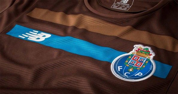 Dettaglio seconda maglia Porto 2015-16