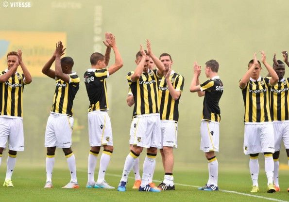 Divisa Vitesse casa 2015-2016