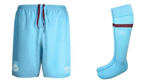 Pantaloncini calzettoni West Ham celesti away 2015-16