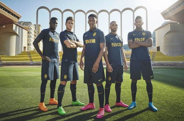 Presentazione kit Monaco away 2015-16