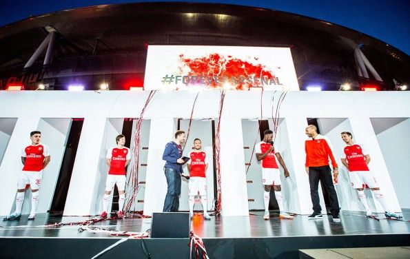 aglia Arsenal 2015-16 all'Emirates Stadium