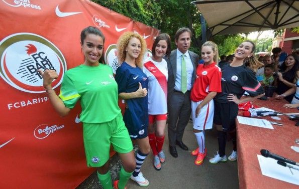 Presentazione maglie Bari 2015-2016 Nike