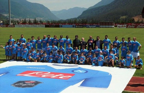 Presentazione maglia Napoli 2015-16 a Dimaro