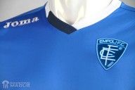 Empoli maglia 2015-16, colletto a V