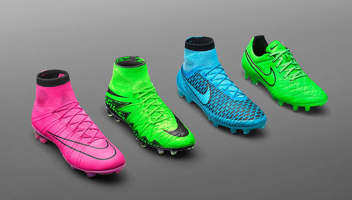 scarpe di colore diverso nike