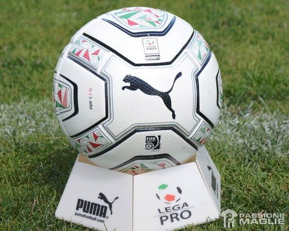 Il pallone della Lega Pro 2015-2016 Puma