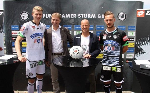 Presentazione maglie Sturm Graz 2015-2016