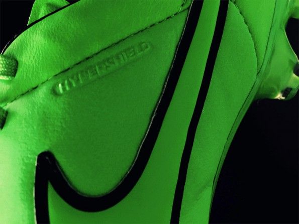 Hypershield Nike Tiempo green