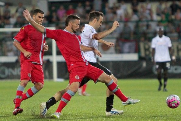 Alessandria divisa trasferta rossa 2015-2016