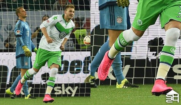 Nicklas Bendtner (Wolfsburg) - Nike Mercurial Superfly IV