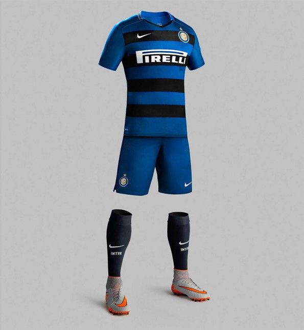 Inter maglia strisce orizzontali