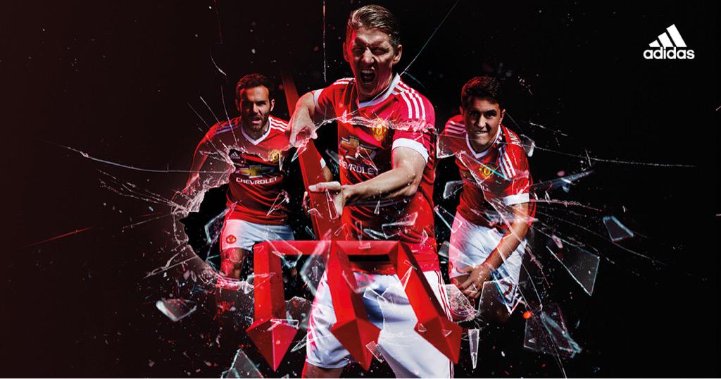 Kit Manchester United 2015-2016