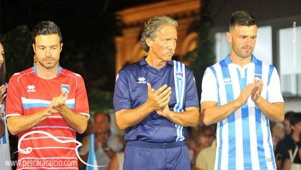 Presentazione maglie Pescara Calcio 2015-2016