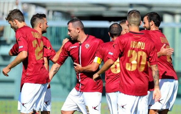 Livorno divisa casa 2015-2016 Legea