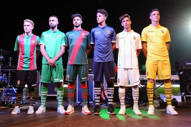 Ternana presentazione maglie 2015-2016