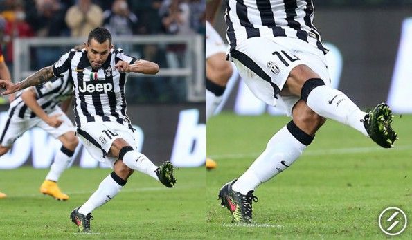 Tevez con le scarpe Magista