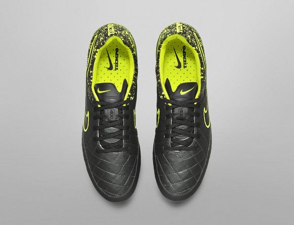 Le Tiempo Electro Pack di Nike
