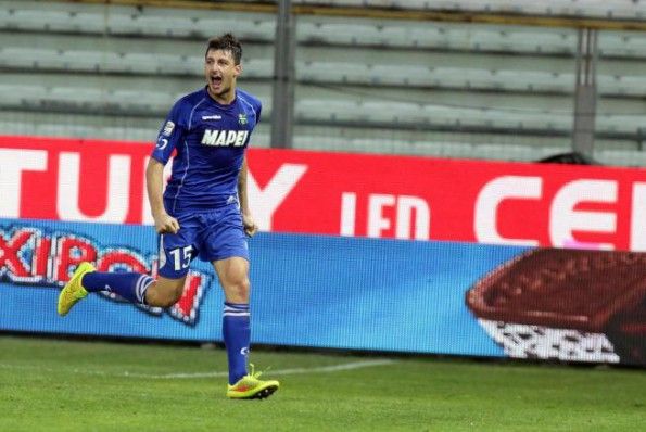 Acerbi esulta in Parma-Sassuolo