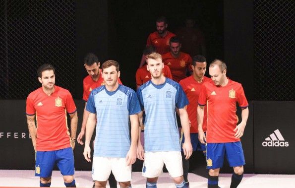 Divisa portiere Spagna Euro 2016