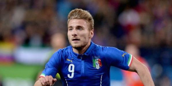 Immobile in maglia azzurra