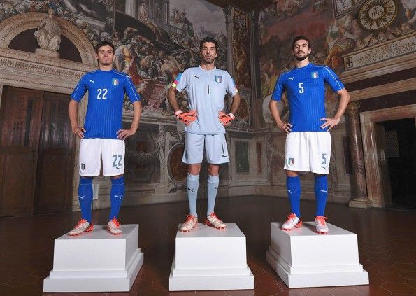Presentazione maglia Italia Euro 2016 a Firenze