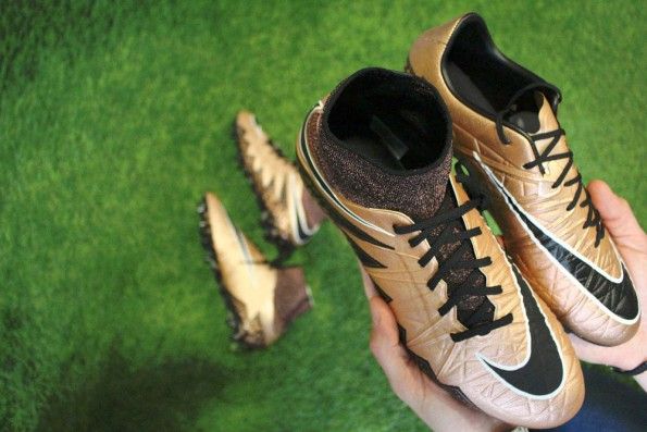 Nike Hypervenom Phantom II red bronze