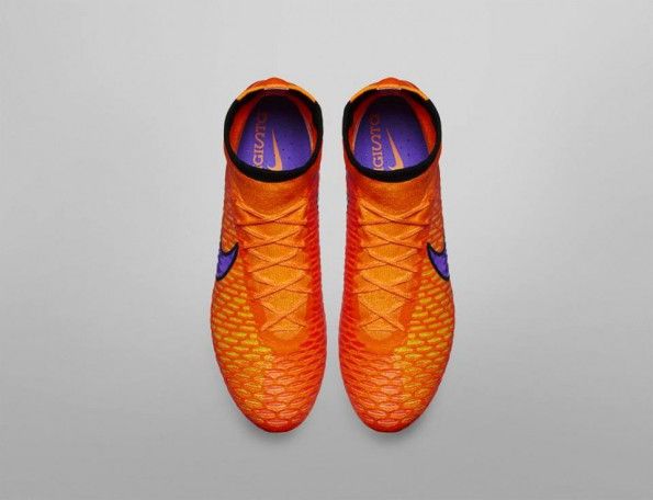 Scarpini Nike Magista arancione