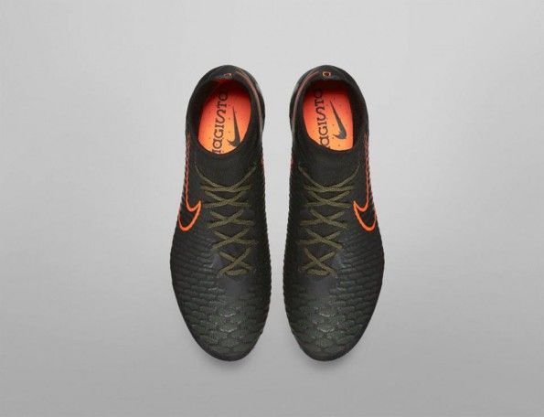 Scarpini Nike Magista verde militare