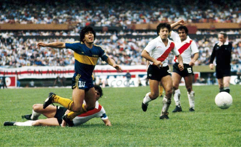 scarpini maradona