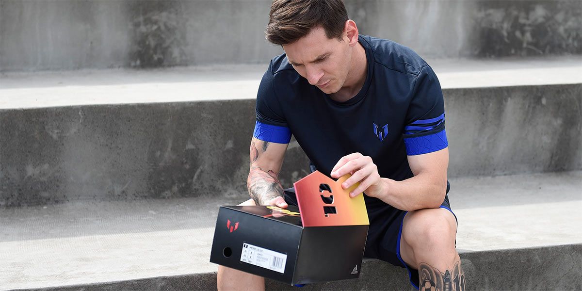 Messi con le scarpe 10/10 di adidas