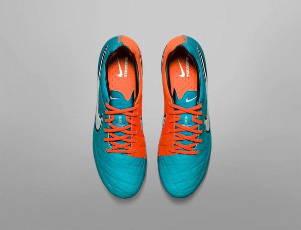 Nike Tiempo Legend V azzurro rosso