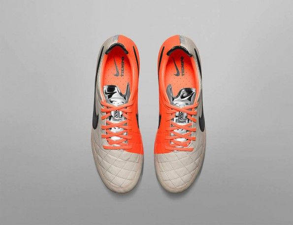 Nike Tiempo Legend V bianco-aralcione