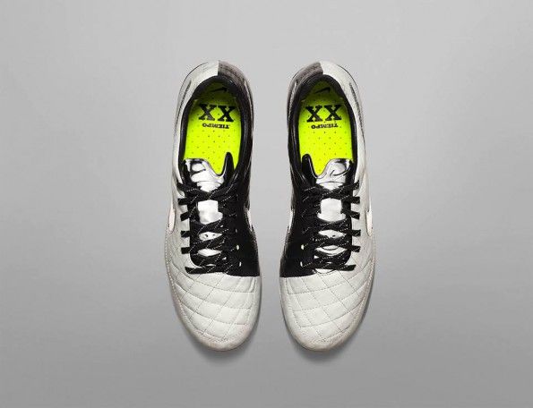 Nike Tiempo Legend V bianco-nero