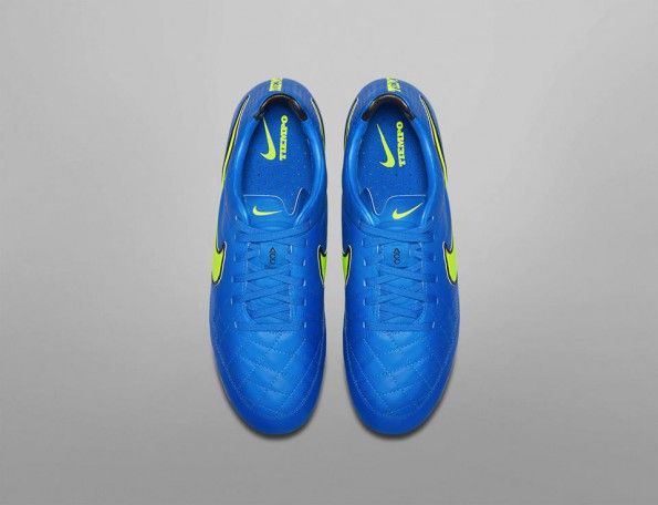 Nike Tiempo Legend V blu elettrico