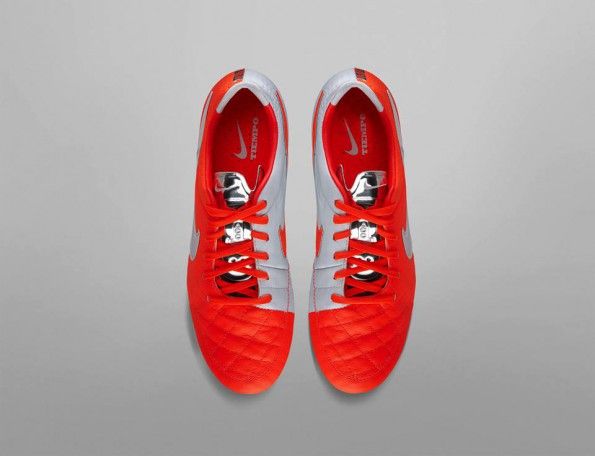 Nike Tiempo Legend V rosso-bianco