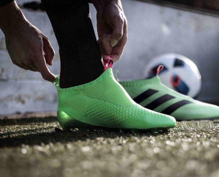 Scarpe da calcio ACE16 senza lacci