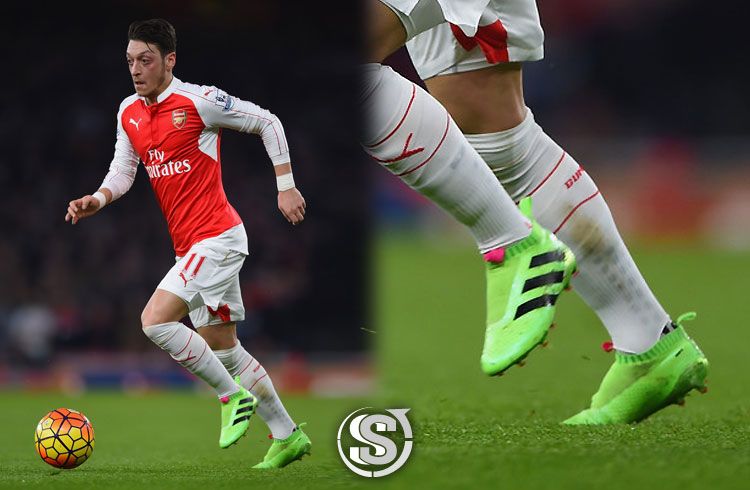 Mesut Özil (Arsenal) - adidas ACE PureControl