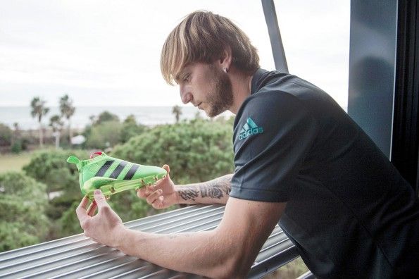 Rakitic osserva le ACE16+